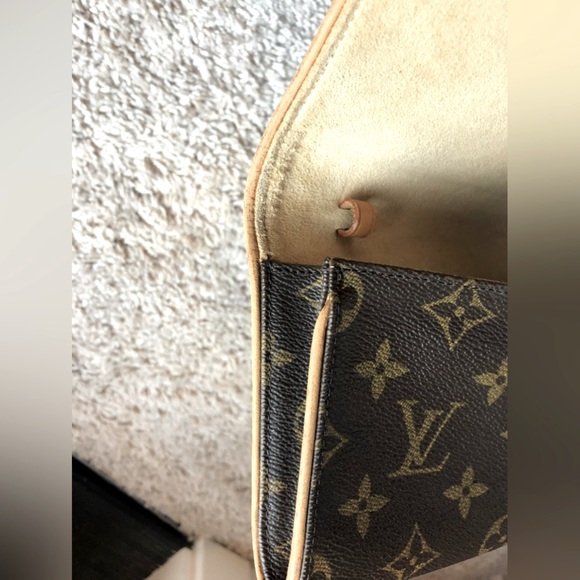 Vintage Louis Vuitton Monogram Pochette GM - Picture 3 of 10